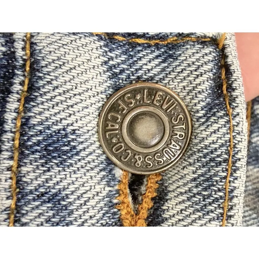 Levis levi 550